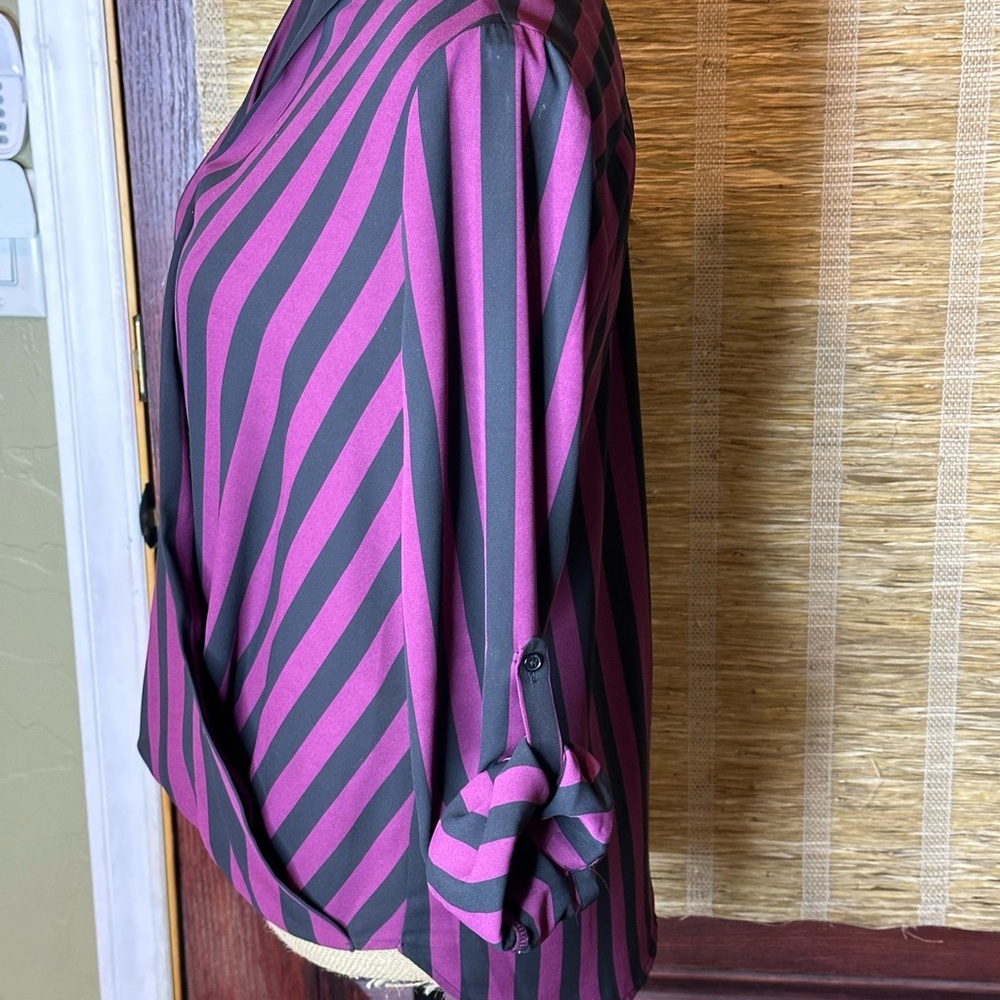 Pleione wrap blouse - Picture 6 of 8